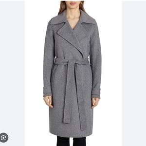 NEW WITHOUT TAGS Badgley Mischka Belted Wrap Wool Coat